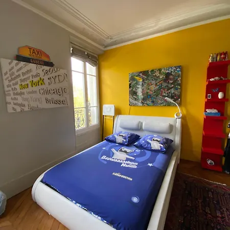 Haussmannien Apartment *