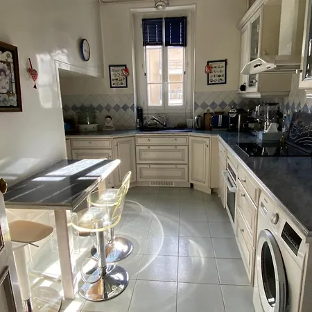 Haussmannien Apartment Charenton-le-Pont