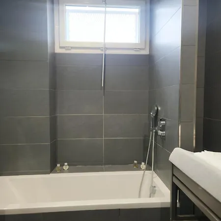 Haussmannien Apartment