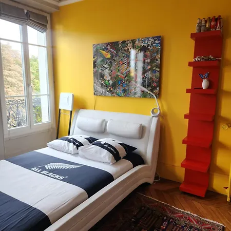 Haussmannien Apartment