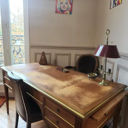 Haussmannien Apartment Charenton-le-Pont