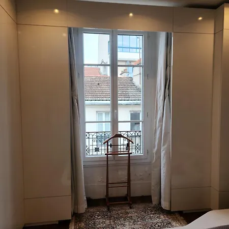 Haussmannien * Charenton-le-Pont