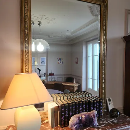 Haussmannien Apartment