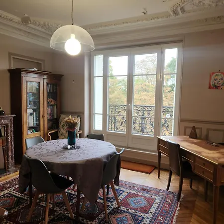 Apartment Haussmannien *