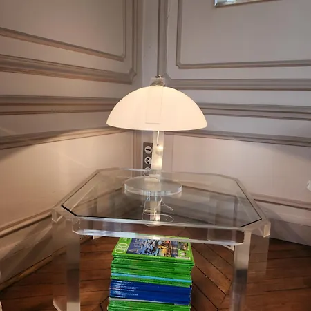 Haussmannien Apartment